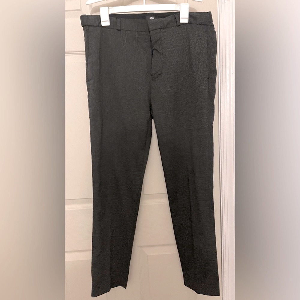 H&M Men’s Skinny Fit Black Dress Pants